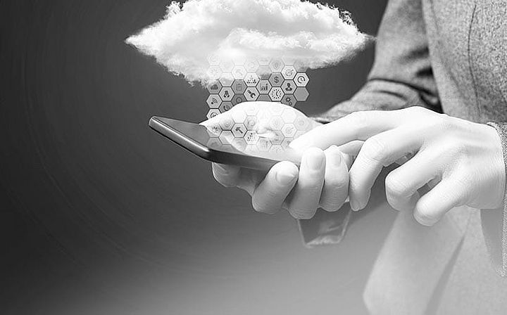 Hybrid Cloud Symbolbild